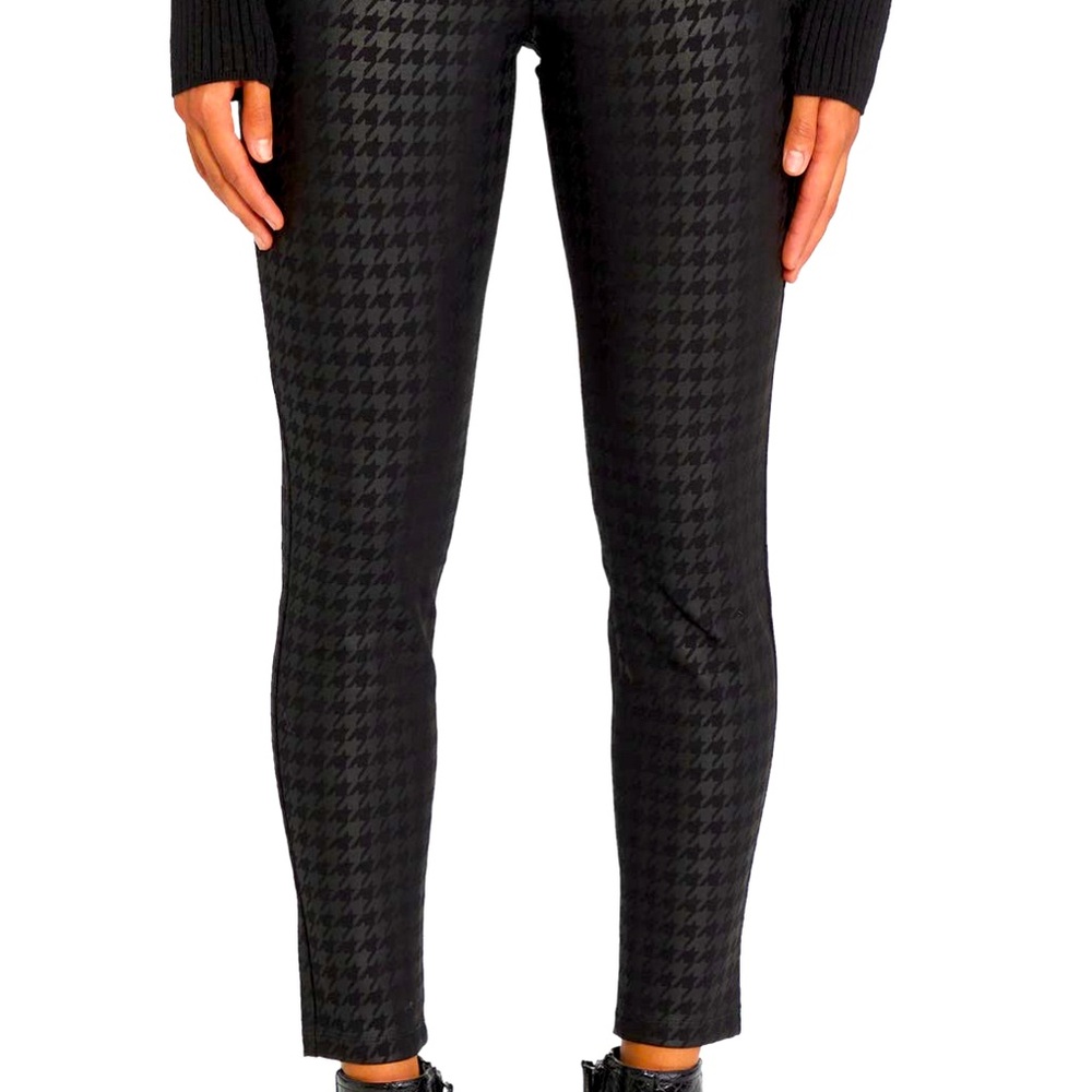 Sanctuary Runaway Legging SZ. M.  Never Worn